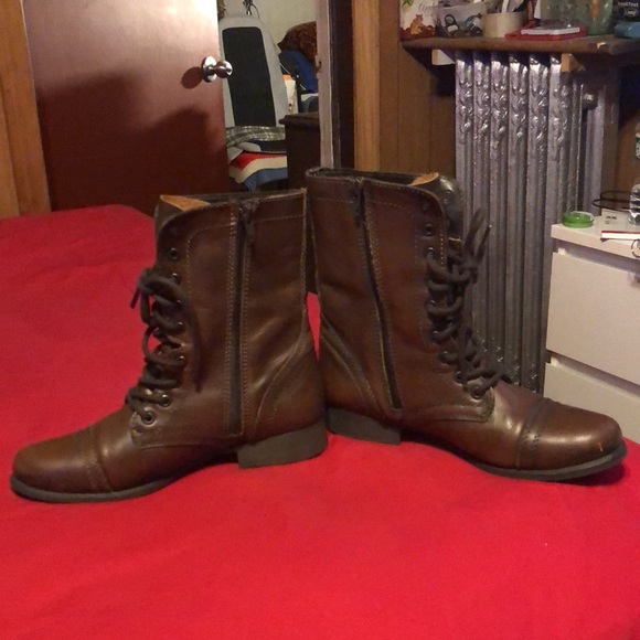 Steve Madden Troopa Boots - Picture 5 of 6